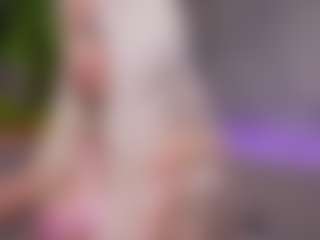 Live cam show with BambiKayy - Oil on Camsoda