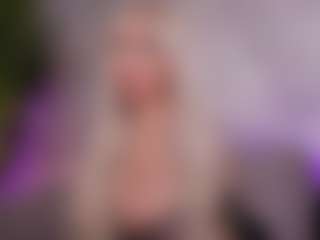 Live cam show with BambiKayy - Wet on StripNow