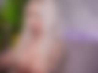 Live cam show with BambiKayy - Brown Eyes Teen (18+) on Mixed Magazine Live