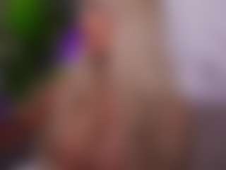 Live cam show with BambiKayy - Petite MILF on xxxlivecams.org