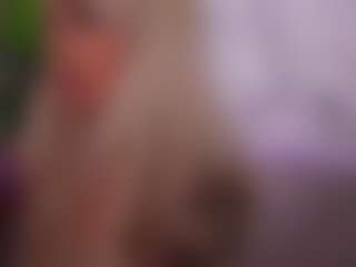 Live cam show with BambiKayy - Blonde Hair Petite on Camsoda