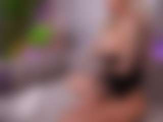 Live cam show with BambiKayy - Spank Blonde Hair on livesuperchat.net
