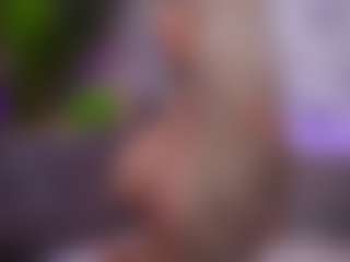 Live cam show with BambiKayy - Brown Eyes MILF on Camsoda