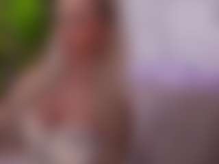 Live cam show with BambiKayy - Flirt MILF on xblisslive.com