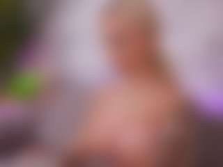 BambiKayy's Live Sex Cam Show