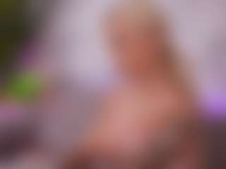 BambiKayy's Live Sex Cam Show