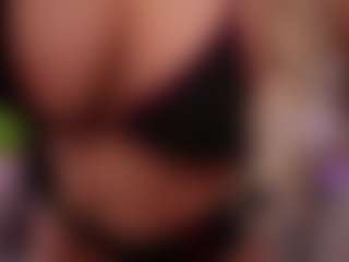 BambiKayy's Live Sex Cam Show
