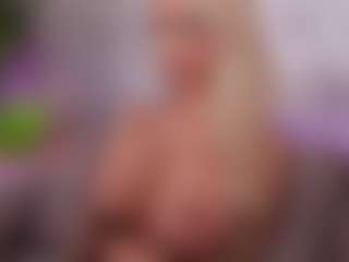 BambiKayy's Live Sex Cam Show