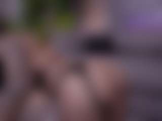 Live cam show with BambiKayy - New Bedroom on CamwithHer