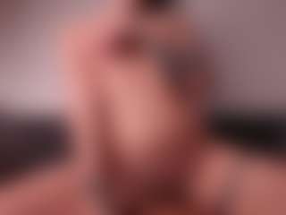 Live cam show with GigiLee - Young Adult on Strip Flash - Live Sex Shows