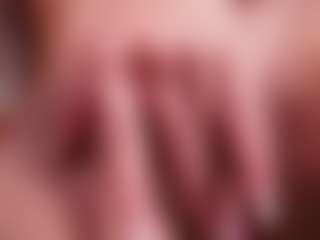Live cam show with GigiLee - Squirt on madthumbs