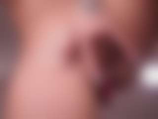 Live cam show with GigiLee - Small Tits Young Adult on milfzrlive.com