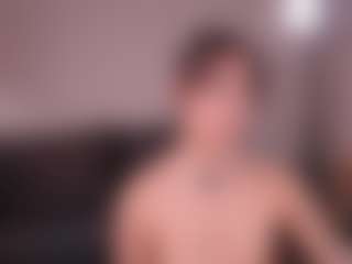 Live cam show with GigiLee - Asian Teen (18+) on Lustler