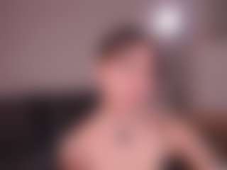 Live cam show with GigiLee - Asian Big Ass on Camming Site