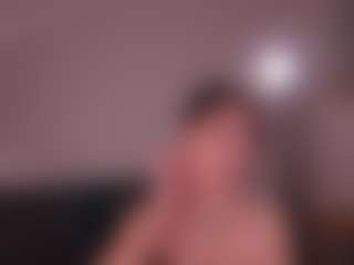 GigiLee's Live Sex Cam Show