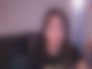 Live cam show with GigiLee - Small Ass on AdultVida.com