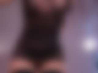 Live cam show with GigiLee - Control on SpankPalCams