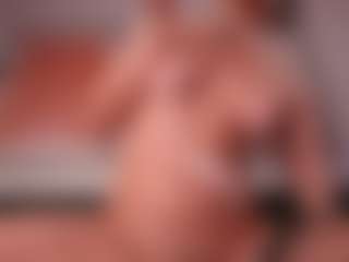 Live cam show with GigiLee - Blowjob on Camsoda