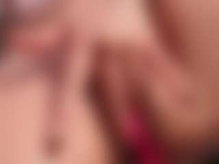 Live cam show with GigiLee - Squirt on madthumbs