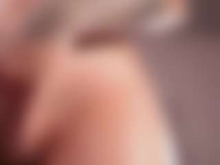 Live cam show with GigiLee - Big Ass on madthumbs