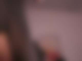 Live cam show with GigiLee - Asian Petite on Camsoda
