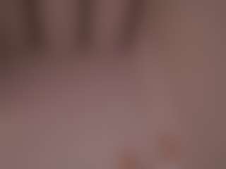 Live cam show with GigiLee - Striptease Teen (18+) on Uber Horny