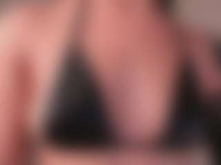 Live cam show with GigiLee - Trimmed Asian on Fling VIP Chat