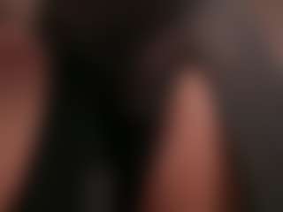 Live cam show with GigiLee - Striptease on Camsoda