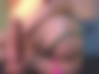 Live cam show with pattymm - Living Room on Camsoda