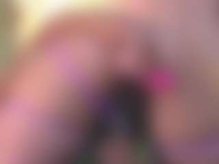 Live cam show with pattymm - Shaved Pussy Big Tits on Camsoda