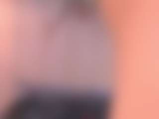 Spettacolo in cam dal vivo con pattymm - Amateur su Camsoda