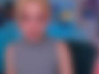 Live cam show with blondie-melisa - Small Tits on AdultVida.com