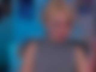 Live cam show with blondie-melisa - Bedroom on Stripli.com