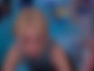 Live cam show with blondie-melisa - Blonde Hair on Cam Slut