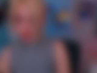 Live cam show with blondie-melisa - Athletic on luckytryst.com