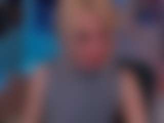 Live cam show with blondie-melisa - Horny on Camsoda Late Night