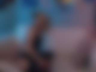Live cam show with blondie-melisa - Gray Eyes on Milf Play