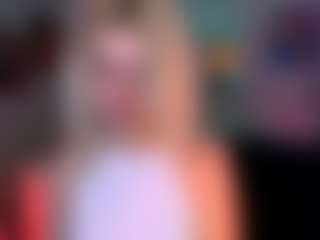 Live cam show with blondie-melisa - Butt Plug on CamwithHer