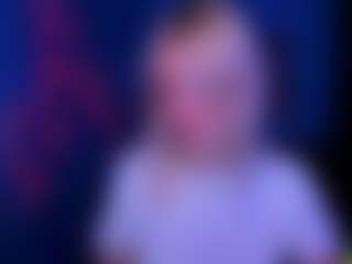 Live cam show with blondie-melisa - Smoking on hotwifechat.live