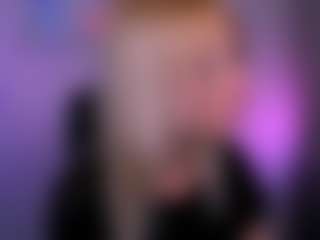 Live cam show with blondie-melisa - Nora on livesuperchat.net