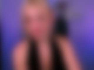 Live cam show with blondie-melisa - Bedroom on Soda Cam