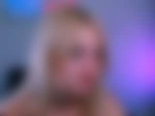 Live cam show with blondie-melisa - Smoking on Fling VIP Chat
