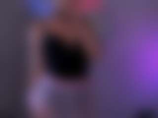 Live cam show with blondie-melisa - Butt Plug on CamwithHer