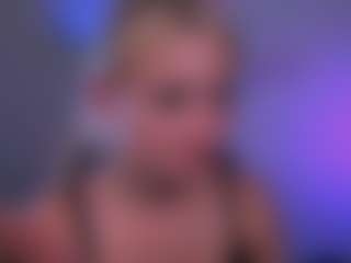 Live cam show with blondie-melisa - Smoking on SinfulBabes