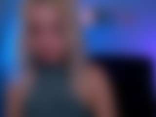 Live cam show with blondie-melisa - Bikini on CamwithHer