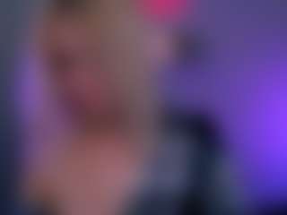 Live cam show with blondie-melisa - Athletic on xfollow cams