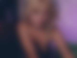 Live cam show with blondie-melisa - Shaved Pussy on Camsoda