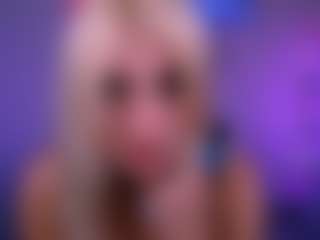 Live cam show with blondie-melisa - Smoking on Camsoda