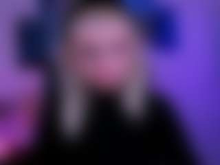 Live cam show with blondie-melisa - Bedroom Blonde Hair on Dare Cams