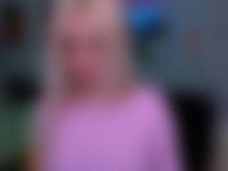 Live cam show with blondie-melisa - Blonde Hair on Gym Cam Girls